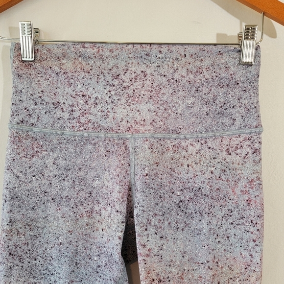 Lulu Lemon Wunder Under Hi-Rise Leggings 6 (Full-On Luxetreme) Summer Haze Multi - Picture 6 of 12